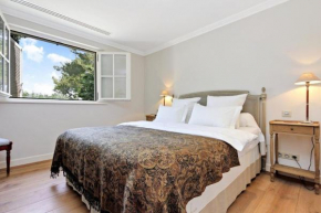 Provencal in a height overlooking greenery